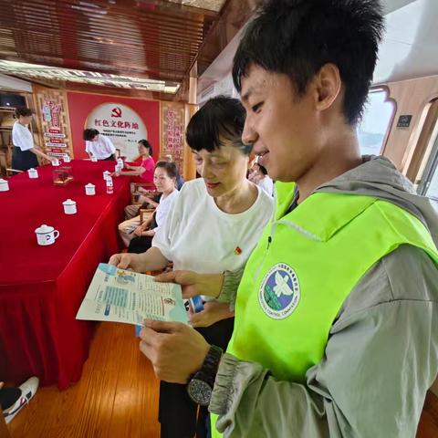 “汉阳门”游船禁毒宣传活动