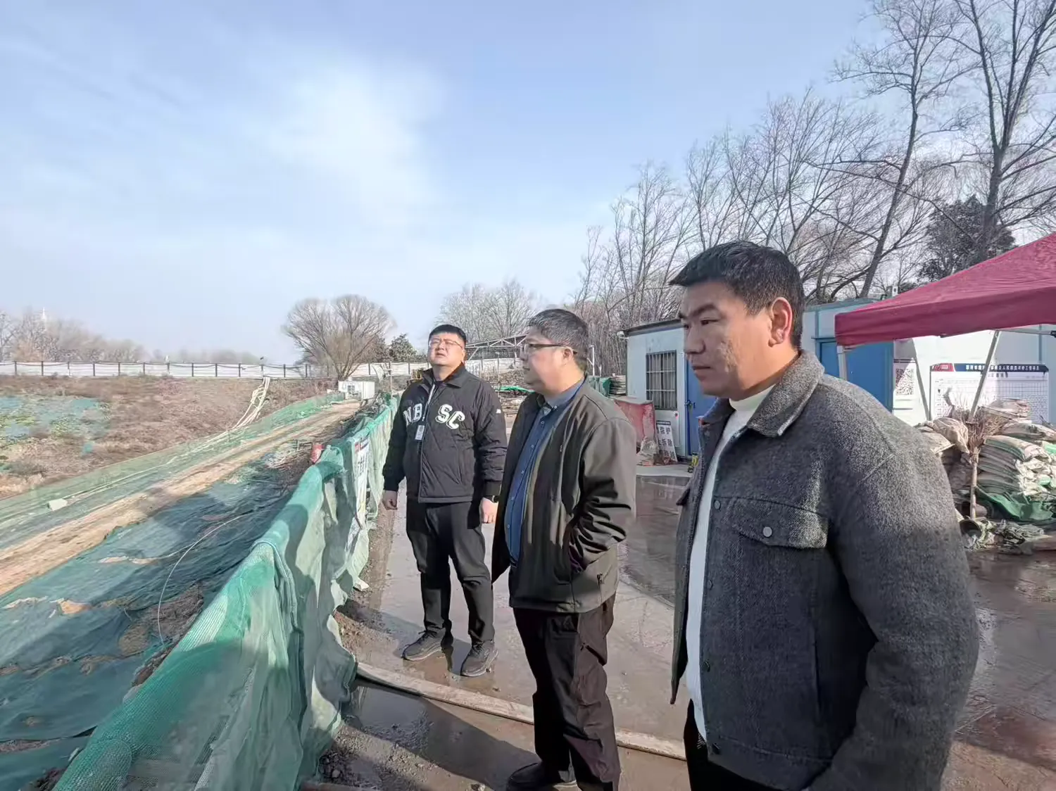 简篇-坚守安全防线,喜迎祥和新春——顺河街街道扎实开展春节前夕安全生产检查工作