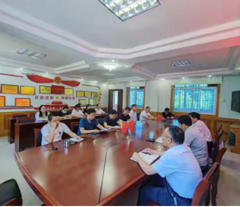 许昌市公路养护中心开展2025年“路政宣传月”活动