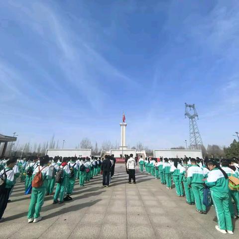 【十小·德育】铭记历史缅怀英烈 崇尚英雄争做先锋—﻿灵武市第十小学“我们的节日·清明节” ﻿祭英烈主题活动