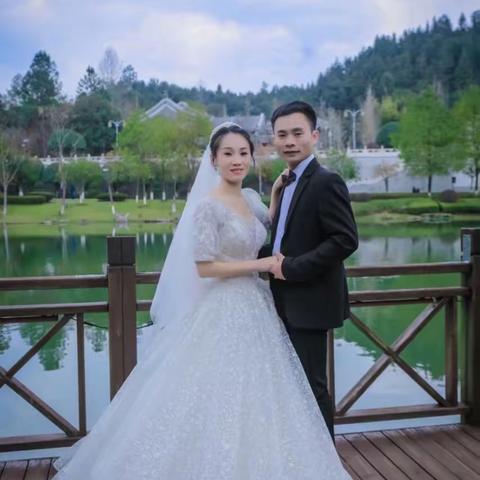 我们结婚了！结婚啦！  张亮先生、刘玉梅女士新婚快乐！