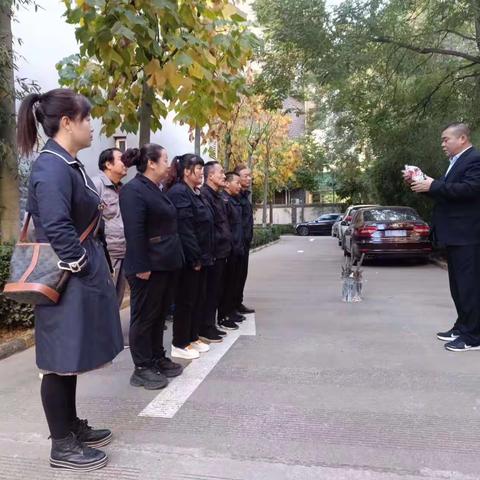 【红色等驾坡】雁影社区开展『消防演练常规范，保持警惕护平安』活动