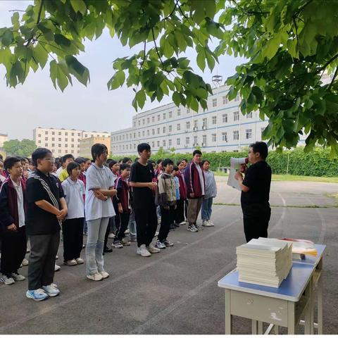 勤学善思，桃李绽放——仓头中学六年级期中考试表彰大会