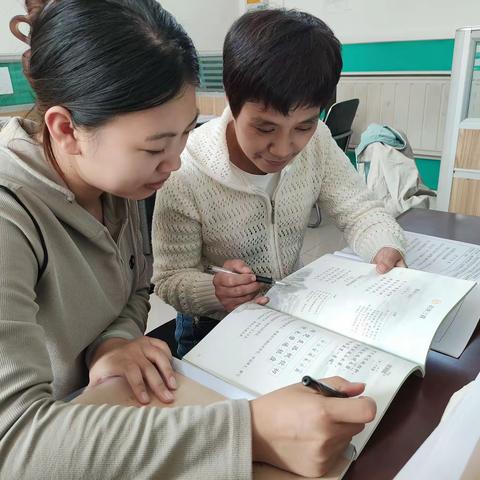 青蓝携手 促新成长——捷地小学教研活动纪实