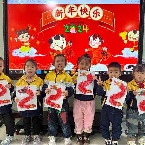 青州市北关幼儿园小三班——《欢声笑语辞旧岁，红红火火迎新年》