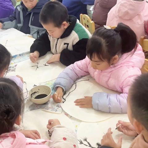 【硕谦幼儿园】博学班第四周“绘春🌱”
