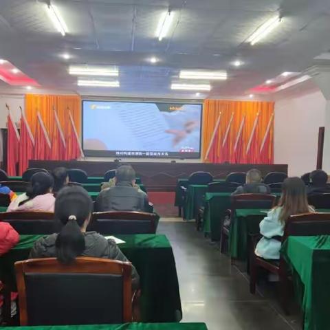 海南农垦龙江农场有限公司 开展警示教育推动党风廉政建设 ——警钟长鸣，强党性，促自律，为高质量发展夯实基