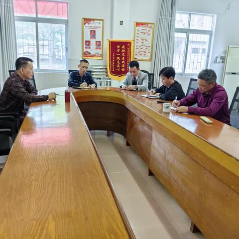 龙江农场公司大岭分公司传达 会议精神，凝心聚力谋发展