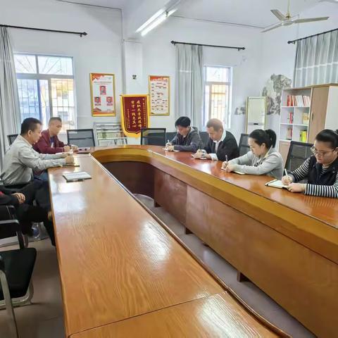 深入贯彻落实公司年度工作部署和民主生活会精神 ——大岭分公司迅速传达公司会议精神