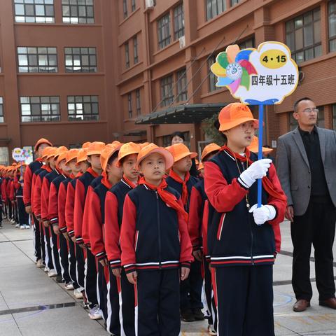 文明齐步走，路队展风采——临沂凤凰实验学校南校区开展“最美路队”比赛活动