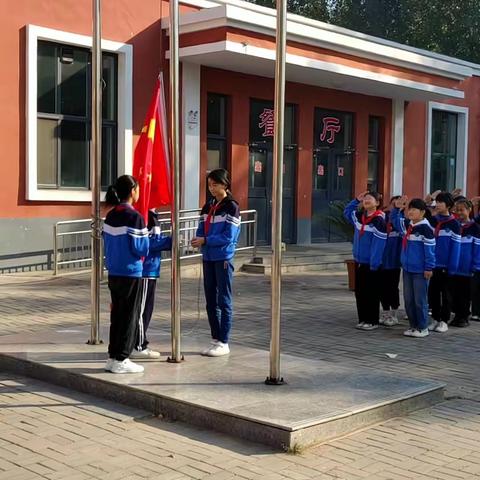 “九九重阳节，浓浓敬老情”||鸡泽县第六实验小学重阳节升旗仪式