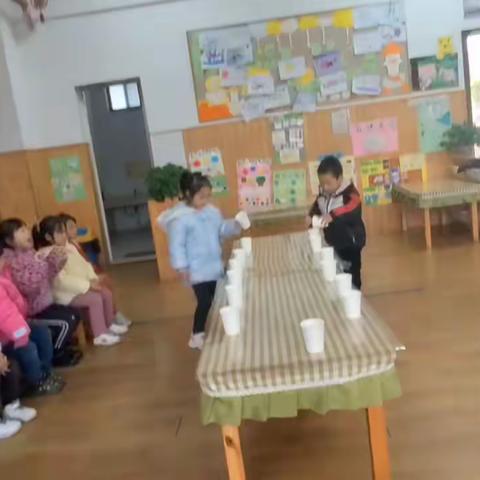 富家桥镇中心幼儿园大二班第十九周日常活动剪辑