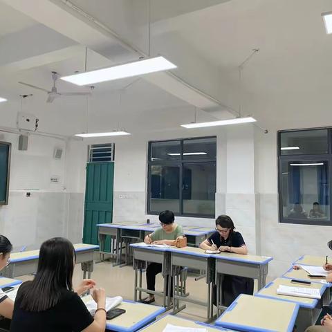 一枝独秀不是春，百花齐放春满园