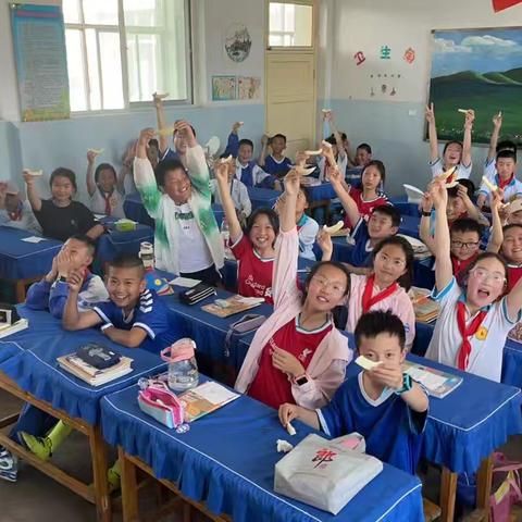 秦安第四小学五(2)班学生的精彩暑假生活！