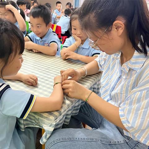 “浓情端午 尽享童趣”凤凰幼儿园端午节主题活动