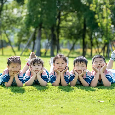 凤凰幼儿园2025秋季学位预定中…… ‍ ‍  —欢迎宝贝们的加入👏 ‍ ‍