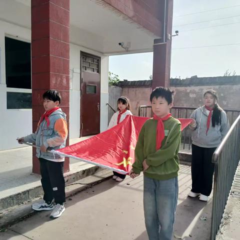 书香润童心，阅读伴成长 韩村镇焦夫中心小学升国旗活动