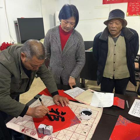 “情满新春，爱满邻里”观江社区迎新慰问活动