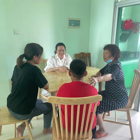 温情家访 助力成长 ——三亚市吉阳区月川小学五年级组开展“万名教师访万家”家访活动记实