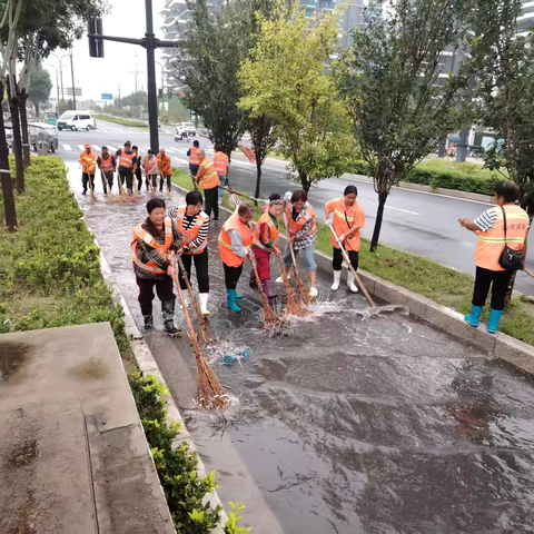 雨后 “橙” 先忙，清污保通畅——市建管局市政和环境卫生中心开展雨后清淤工作