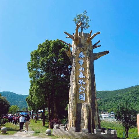 春日研学进田园 劳动教育润心田