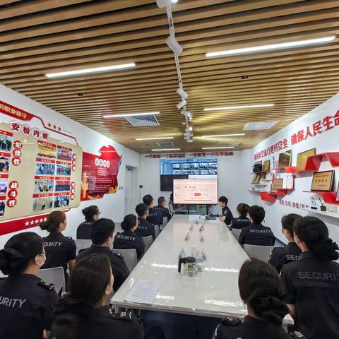 提高服务意识，筑牢安全防线