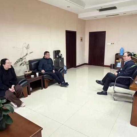 焦作分行党委副书记、副行长郑庆丰走访重点企业