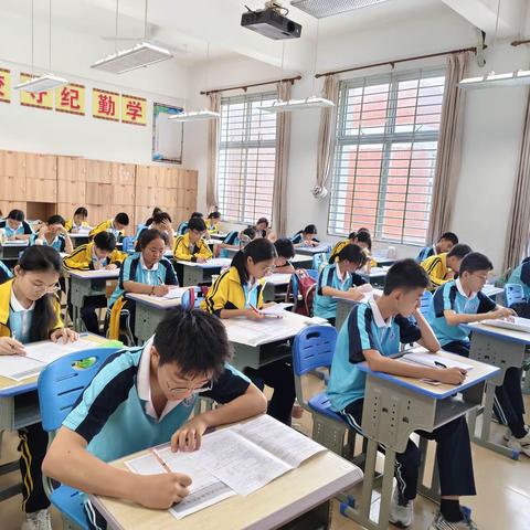 以考促学，以考促教---华中师范大学琼中附属中学九年级模拟考