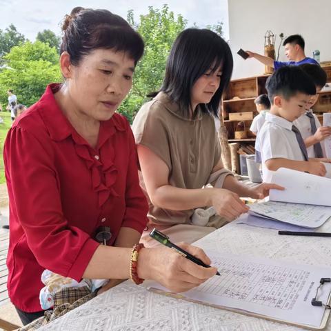 成长，一起见证———实验幼儿园中八班期末家长开放日活动