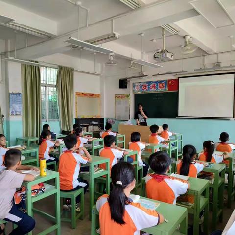 联研出效果，秋雨润心田——新岭小学语文公开课简讯