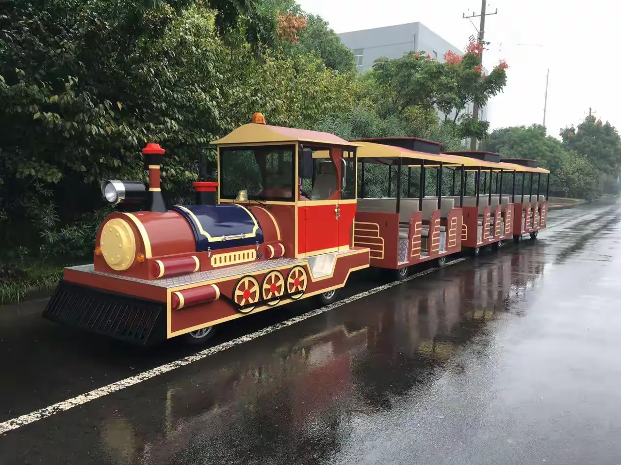 简篇-冬至雪景如画,观光小火车邀你共赏