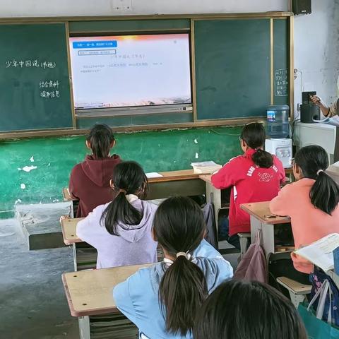 【豫灵教育】豫灵镇董社小学：练兵促教学，研讨促提升