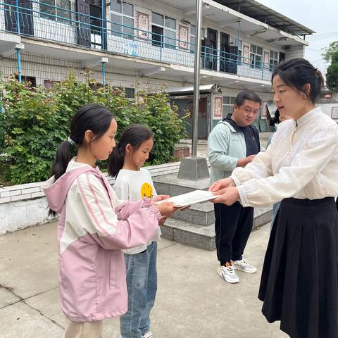 豫灵镇董社小学：春风拂面 悦动少年 ——春季运动会