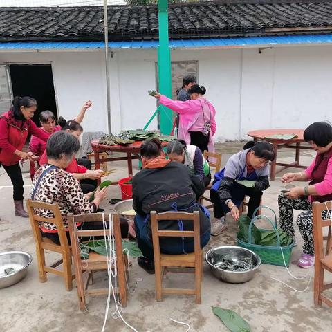 浓浓香味，悠悠情谊——垌心乡王举村舞蹈队第一届聚会活动小记。