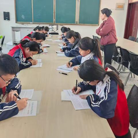 运笔如河，字载风华 七级镇小学英语书写比赛