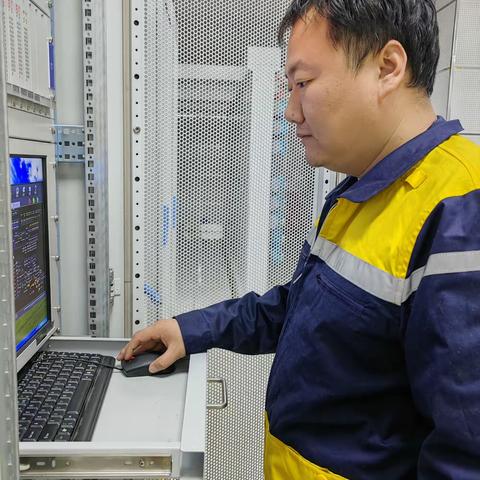 准东信号车间“准东信号先锋”之星雷博