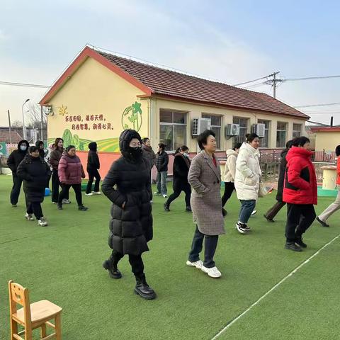 青岛西海岸新区宝山中心幼儿园喜迎元旦亲子运动会——携手共赴欢乐与健康之旅