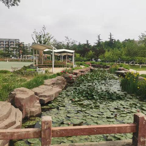 做一个闪闪发光的人—— 2022级6班二模考试表彰活动