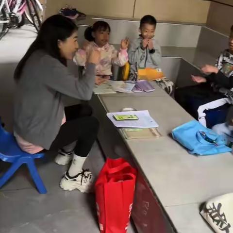 周六八点《读书会》我们如期而至
