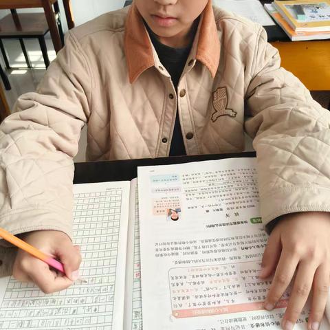 朗程花田班《我的成长日记》优秀作文展