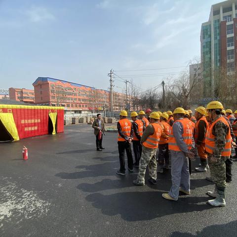 警钟长鸣  防患未然---济阳项目部组织火灾逃生演练