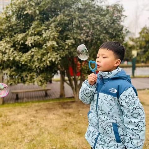 探科学奥秘 享科学乐趣 —第二实验小学寒假科学实践活动