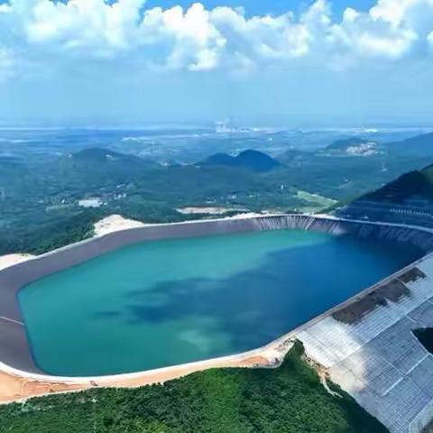红领巾寻访--探索抽水蓄能电站 激发科普兴趣 ——句容市实验小学二（11）中队