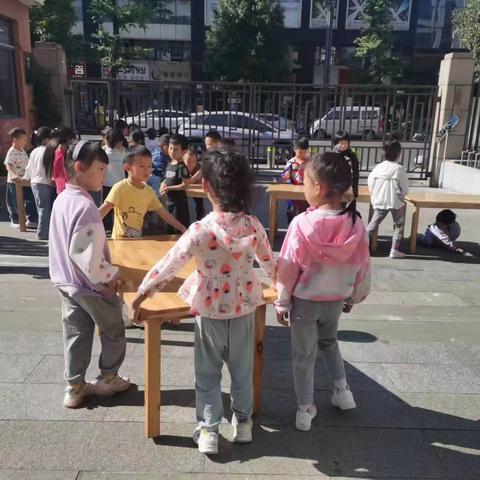 一笔一墨传国粹，一砚一纸润童心——观十三幼艺术日