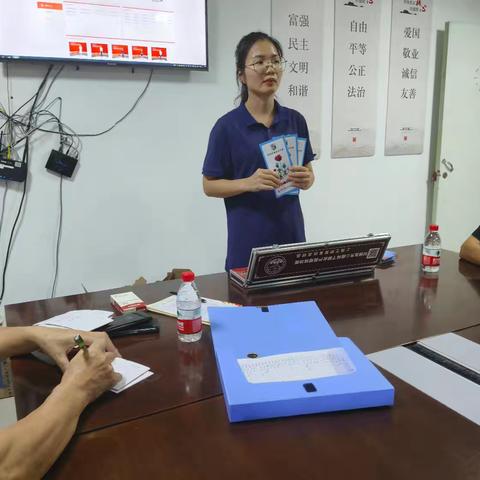 温峤镇禁毒讲师团走进大猛坑村文化礼堂