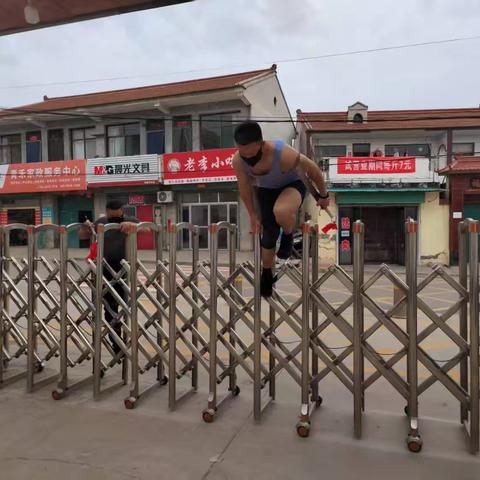 以“演”筑防，遇“暴”不乱——太行小学反恐防暴应急演练