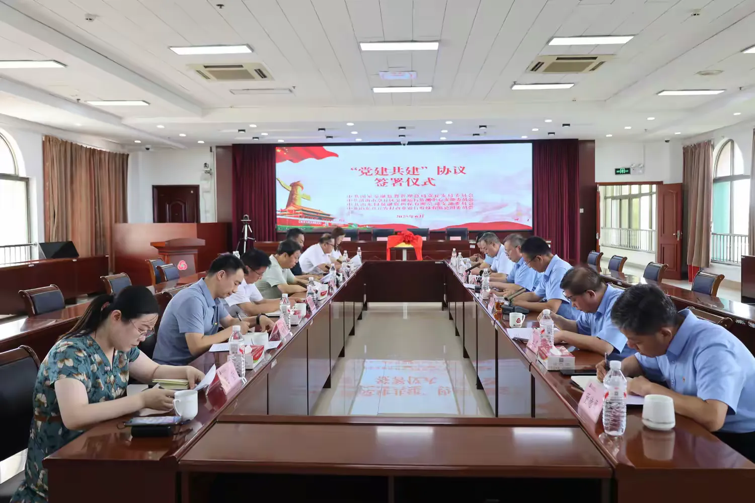 简篇-章丘农商银行与章丘监管支局 章丘区金融运行监测中心 山东同晟融资担保有限公司举办党建共建签约仪式 章丘农商银行与章丘监管支局 章丘区金融运行监测中心 山东同晟融资担保有限公司举办党建共建签约仪式