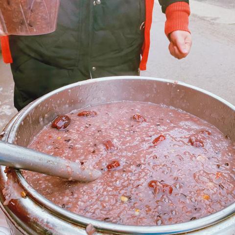 四方食事，不过一碗人间烟火