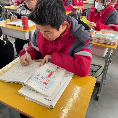 华彩少年 未来可期——灵溪中学优秀学生风采展示