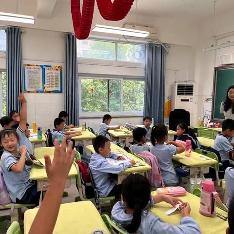 康平小学二年级“职业梦想家”———第一期家长进课堂活动